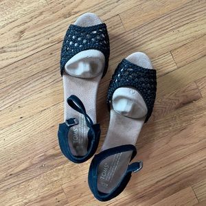 Brand new size 10 Toms wedges. In box